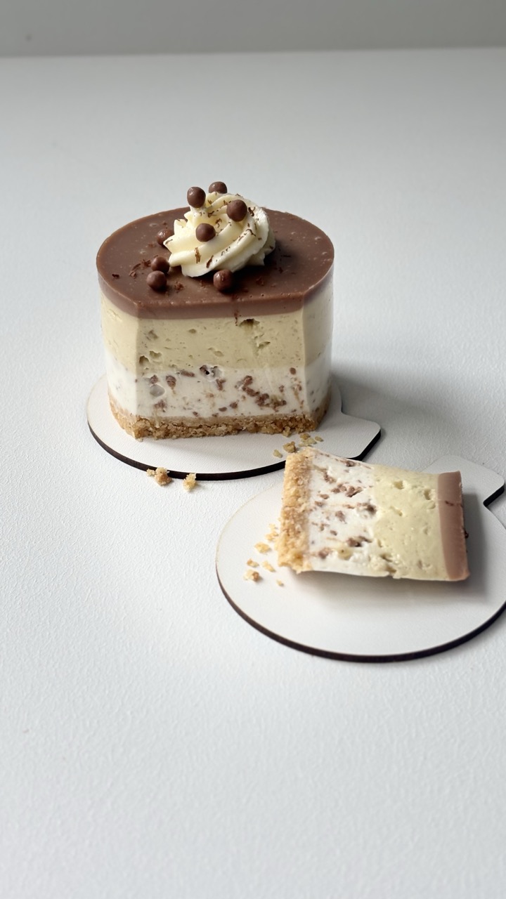 Чізкейк Банан / Шоколад — банановий чізкейк з шоколадною глазур’ю